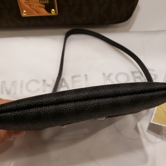 NEW Michael Kors Monogram Wristlet black-Grey Chrome tone Hardware. Never worn. - Picture 5 of 6